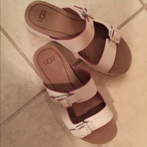 UGG PLATFORM SANDALS!! So comfy and cute.